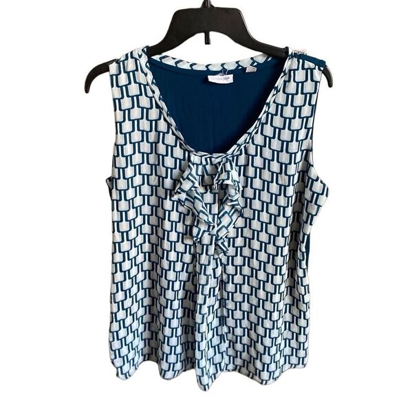 New York & Co Green/Gray Geometric Print Ruffle Top. Size Large. - Picture 1 of 7